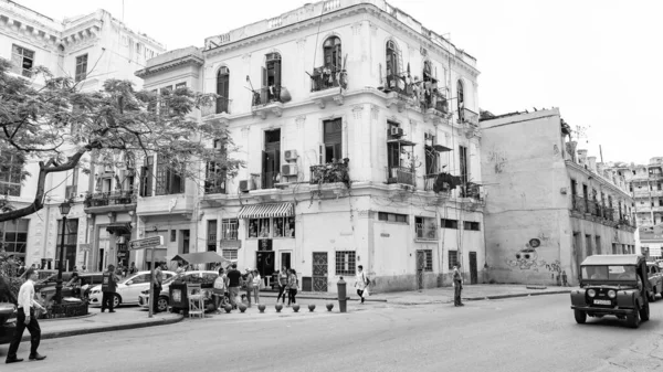 stock image Havana, Cuba - May 02, 2019: corner building architecture in old havana.