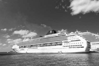 Nassau, Bahamalar - 18 Şubat 2016: Turne gezisi için harika bir feribot.