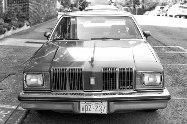 Seattle Washington Usa April 2021 Cadillac Brougham Oldsmobile Carriage Vintage — Stock Photo, Image
