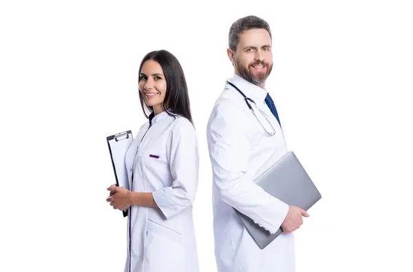 Doctor Tiene Prescripción Médica Doctor Internista Con Portapapeles Aislado Blanco — Foto de Stock