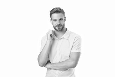 Tüylü bir adamın portresi beyaza izole edilmiş. Arka planda kıllı bir adam. Stüdyoda kıllı bir adam var. Tüylü bir adamın fotoğrafı.