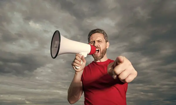 Man Red Shirt Shout Loudspeaker Sky Background Pointing Finger — Stock Photo, Image