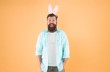 Çin Zodiac 'ı. Erkek tavşan kulağı. Burç burcu. Tavşanlar ve Tavşanlar arasındaki fark. Erkek tavşan kişilik özellikleri. Tavşan adamlar nazik, mütevazı, iyimser, duyarlı ve düşüncelidirler..