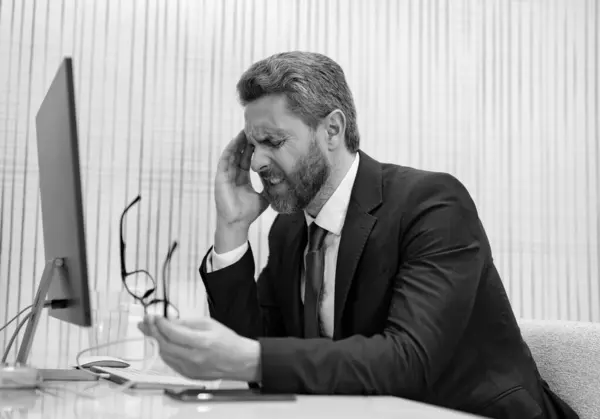 Tired Businessman Has Migraine Tired Businessman Has Migraine Office Tired — Stock Photo, Image