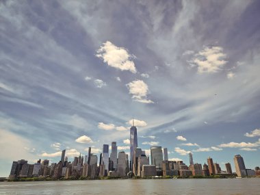 New York şehir merkezi. Manhattan silueti. New York şehri. New York 'un gökdelen şehri. Kentsel mimari. Manhattan şehir merkezi. Metropolitan şehri. Büyük şehir manzarası.