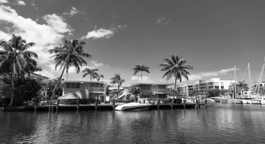 Panorama manzaralı panoramik yaz tatili için yatlı villa.