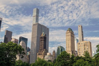 New York Central Park, Manhattan. ABD. Gökdelen binası manzaralı..