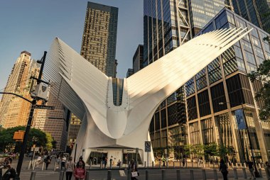New York, ABD - 12 Mayıs 2023 Manhattan Dünya Ticaret Ulaşım Merkezi 'ndeki Oculus binası.
