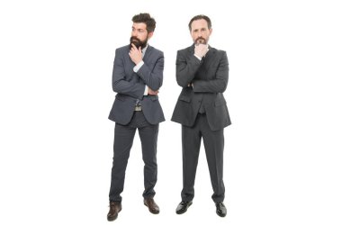 Kendinden emin ve tecrübeli. Kendine güvenen iş adamları beyazda izole edilmiş. Kendine güvenen iş ortakları. Başarılı iş sahipleri. Ticari başarıya güveniyor. Güven önemlidir..