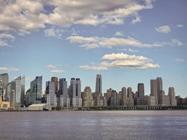 New York 'un gökdelen binası. Kentsel mimari. Manhattan şehir merkezi ve metropol şehri. Büyük şehir manzarası. New York şehir merkezi. Manhattan silueti. New York şehri. şehir görünümleri.