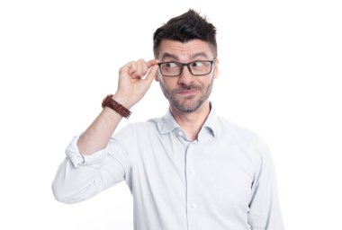 confused man eyewear wear glasses. photo of confused man in eyewear. confused man in eyewear isolated on white background. confused man wearing eyewear in studio.