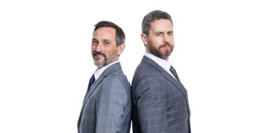 İki işadamı birlikte çalışırlar. Başarılı iş adamı meslektaşım. Meslektaşlar arasındaki iş ilişkileri. Takım elbiseli iş adamı. İş arkadaşı beyazla izole edilmiş.