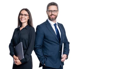 İş projesinde çalışan iş adamları. Yeni bir iş projesinde işbirliği yapıyorum. Beyazlar üzerinde izole iş adamları. Ofiste toplantı yaparken iş adamları birlikte. reklam.