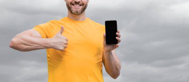Akıllı telefonun fotokopi alanının ekran görüntüsü. reklam.