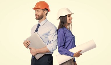 Mühendislik teftiş amiri beyazda izole edildi. Ofisteki amirler teftiş ediyor. Proje detayları. Denetleyici meslektaşlar. Yardımcı teftiş için mühendis müdürü..