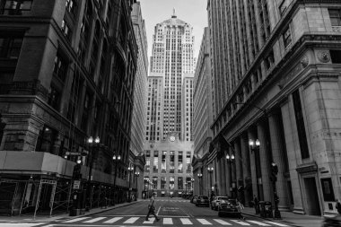 Chicago, ABD - 28 Nisan 2023 Chicago Ticaret Binası Yönetim Kurulu Chicago Loop 'ta yer alan gökdelen sanat deco binası.