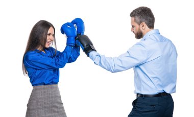 Meslektaşlar arasında tartışma. İş çatışması. Beyaz eldivenli iş adamları. İki iş adamı iş anlaşmazlığını çözüyor. İş ofisinde tartışıyorlar. Tatminsiz yönetici.