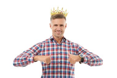 Başarılı liderlik başarıya götürür. İşletme lideri egoist. Taçlı, hırslı, bencil iş adamı. Beyaz tacı olan başarılı bir olgun adam. İş başarısı ve ödülü.