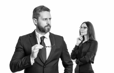 Başarılı bir ortaklık. İş ekibi başarısı. İş adamlarının başarısı için reklam. Finansal açıdan başarılı bir anlaşma. Takım elbiseli iş adamları. İş başarısı beyazda izole edildi. iş zekası.