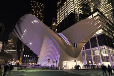 New York City, ABD - 26 Kasım 2023: Dünya Ticaret Merkezi ya da Oculus Modern Mimari Binası. Manhattan new york