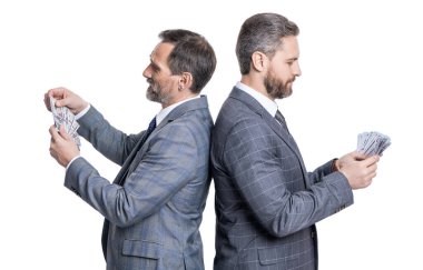 Kâr marjı. Kârlı şirketler yatırımcıları çeker. Kar büyümesi. İş adamları büyümek için karlarını yeniden yatırıyorlar. Parası olan iş adamları beyazlar üzerinde izole edilmiş. Başarılı iş adamları. Parlak gelecek.