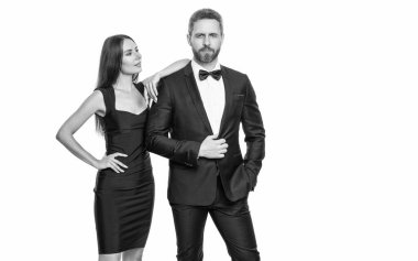 Romantik aşk. Sevgililer Günü reklamı. Zarif giyimli bir çift. Resmi erkek ve kadın. Çift poz veriyor. Beyaz giysili şık bir çift. Zaman zaman kadınlar ve erkekler.