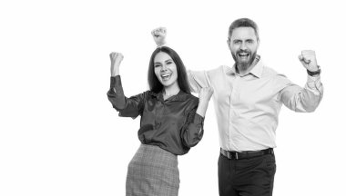 Başarılı bir iş anlaşmasından sonra şirket partisi. Başarılı iş adamları beyazlarla yapılan anlaşmayı kutluyor. İş adamları eğleniyor. İş başarısı kutlaması ve eğlence. Sürdürülebilir başarı.