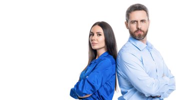 Başarılı iş adamları. İşletme lideri beyazları soyutladı. Ofiste iki meslektaşım var. İş arkadaşı olan iş adamları. İş liderliği ve başarı. Lider, liderliği temsil ediyor. Pankart.