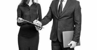 Pazarlıkta iş ortağı. Sözleşmeyle uğraşıyorum. Belgeyi imzalayan iş adamları. İş adamları kontrat imzalıyor. Beyazlar üzerinde izole edilmiş bir iş anlaşması imzalamak. Yazılı sözleşme.