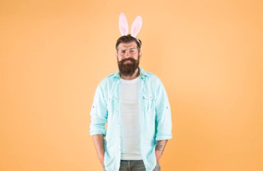 Çin Zodiac 'ı. Erkek tavşan kişilik özellikleri. Tavşan adamlar ılımlı, iyimser ve düşünceli insanlardır. Erkek tavşan kulağı. Burç burcu. Tavşanlar ve Tavşanlar Arasında Farklılık.