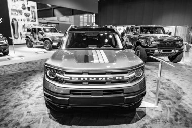New York City, ABD - 27 Mart 2024 Ford Bronco Spor Serbest Tekerlekli Araç Aracı New York Uluslararası Otomobil Fuarı, ön manzara.