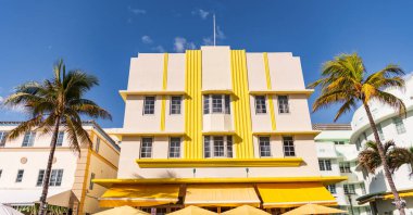 Art Deco. Miami sahilinin lüks binası. Okyanus yolculuğu. Ocean Drive 'daki Miami South Beach. Art Deco mimarisi. Mimari bina. Tarih Bölgesi. Art deco mimari bölgesi.