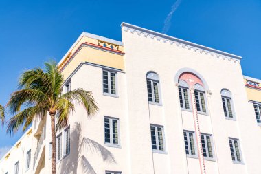 Okyanus yolculuğu. Ocean Drive 'daki Miami South Beach. Art Deco mimarisi. Mimari bina. Art deco mimari bölgesi. Art Deco. Miami sahilinin modern binası. Modern ev.