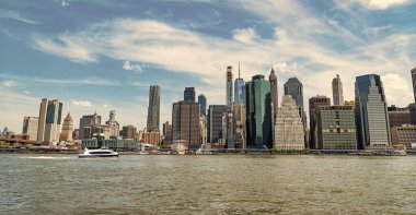 Manhattan, New York 'un gökdelen gökdelenli modern gökdelen şehri.
