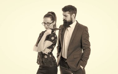 Cilveli kız. Kravatlı seksi kadın başrol oyuncusu. Flört ediyorlar. İş ortakları flört eder. Birbirine aşık bir çift. Flört ve romantizm. Flört etmek ve alay etmek. Flört iş hayatında işe yarar..