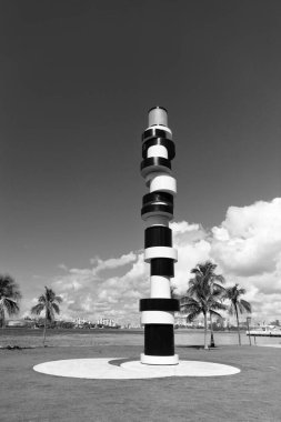 Güney sahil marinası. Miami Beach Florida USA 'daki South Pointe Park Pier' deki ünlü anıt. Yaz tatili. South Pointe Parkı. Miami Metro 'daki şehir parkı Miami' nin güney sahilinde..