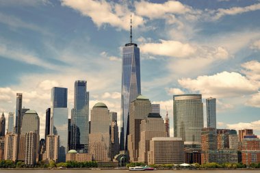 New York şehir mimarisi. New York şehri metropolü. ABD 'de New York' ta. New York sokaklarında. Aşağı Manhattan silueti. Manhattan şehir merkezi..