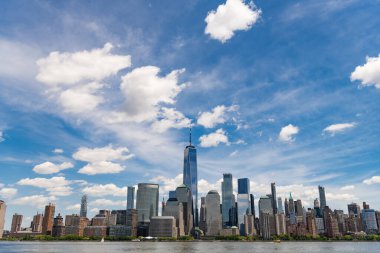 New York şehir mimarisi. New York şehri metropolü. ABD 'de New York' ta. New York sokaklarında. Aşağı Manhattan silueti. New Jersey 'den New York. Manhattan şehir merkezi..