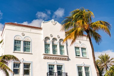 Art deco mimari bölgesi. Art Deco. Miami sahilinin modern binası. Okyanus yolculuğu. Ocean Drive 'daki Miami South Beach. Art Deco mimarisi. Mimari bina. Tarihi Bölge.