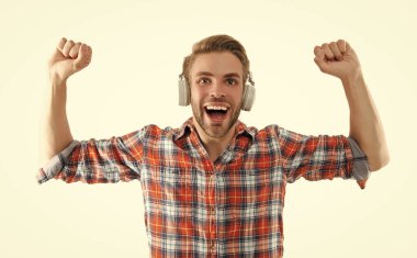 Kulaklıkla müzik dinle. İnsan neslinin jenerasyon müziği. Müzik aşığı yaşam tarzı. Öğrenci hayatı. Ses kitabı. Milenyum adamı beyazların izole edilmiş müziğini dinler. Modern yaşam tarzı. Mutlu ve başarılı..