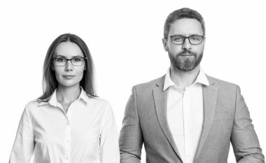 İş vizyonu ve başarı. Başarı vizyonu. Takım elbiseli iş adamlarının başarılı ortaklığı. İş adamı ve kadın gözlük takıyor. İş adamları liderliği temsil eder. Hedef kitleyi bul.