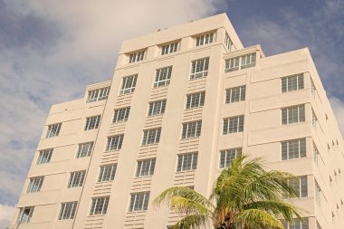 Ocean Drive Florida 'daki Miami Plajı. Art Deco mimarisi. Mimari bina. Art deco. Mimari bölge Art Deco. Miami sahilinin modern binası. Okyanus yolculuğu. Deko biçimi.