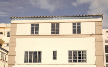 Mimari bina. Art deco. Mimari bölge Art Deco. Miami sahilinin modern binası. Okyanus yolculuğu. Ocean Drive Florida 'daki Miami Plajı. Art Deco mimarisi. 23. Cadde.