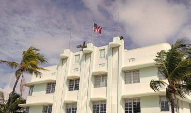Mimari bina. Art deco. Mimari bölge Art Deco. Miami sahilinin modern binası. Okyanus yolculuğu. Ocean Drive Florida 'daki Miami Plajı. Art Deco mimarisi. Amerikan binası.