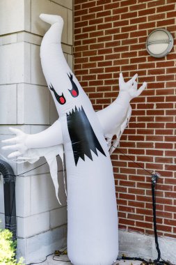 Ürkütücü hayalet. Ölüm günü. Ölü Cadılar Bayramı hayaleti. Şeker mi şaka mı? Cadılar Bayramı 'nın tüm bayramlarını kutlayın. Tüm Cadılar Bayramı. 31 Ekim. Cadılar Bayramı hayaleti dışarıda. Mutlu Cadılar Bayramı.