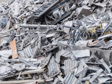 Alüminyum hurda metal. Alüminyum ekstrüzyon profili. Alüminyum tüplü inşaat alanı deposu. Çelik çıkarma. Endüstriyel. İnşaat alanında alüminyum sanayi ihracatı.