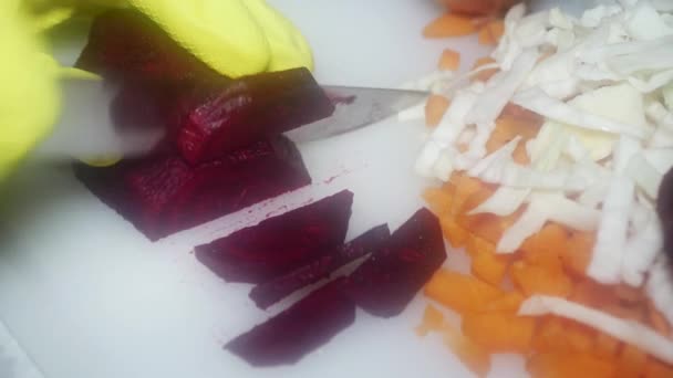 Chef Hand Cuts Red Beets Knife Cutting Board Cooking Dinner — Stockvideo