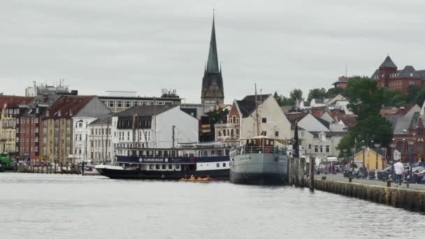 Flensburg Alemanha Agosto 2023 Embankment Com Vista Para Navio Vapor — Vídeo de Stock