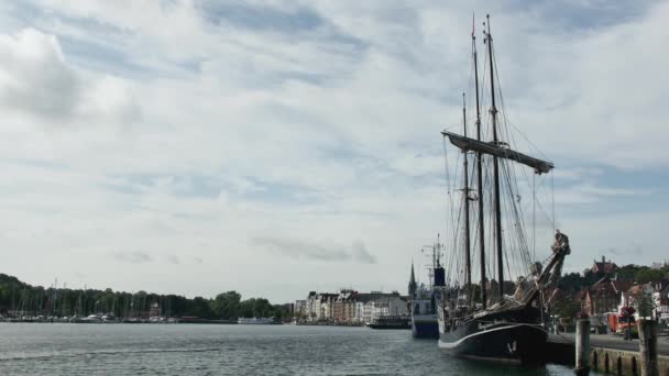 Flensburg Alemanha Julho 2023 Ancorado Escuna Três Mastros Regina Maris — Vídeo de Stock