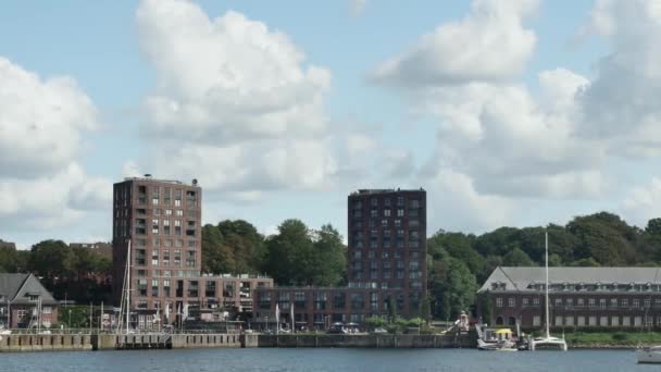 Flensburg Germania Agosto 2023 Vista Dal Mare Porto Con Edifici — Video Stock